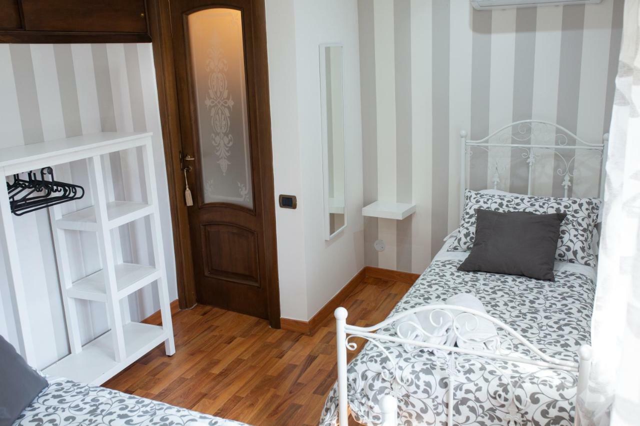 Dimora De Curtis Apartment